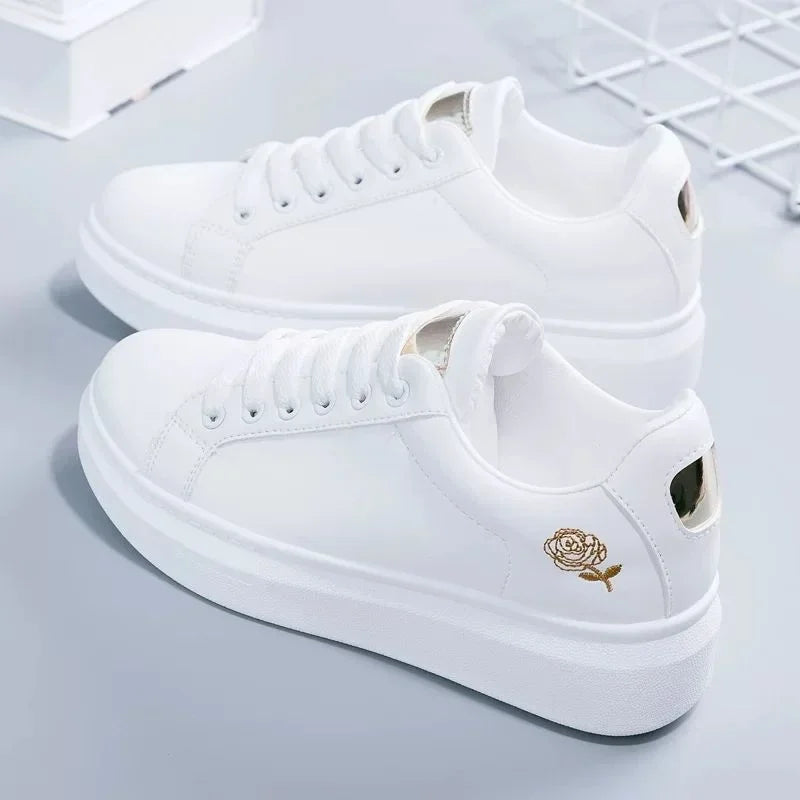 KicksStyle Street Muse — minimalist, elegant, and effortlessly stylish. Its clean white design with golden details delivers comfort and versatility, making every step a soft expression of modern fashion.
